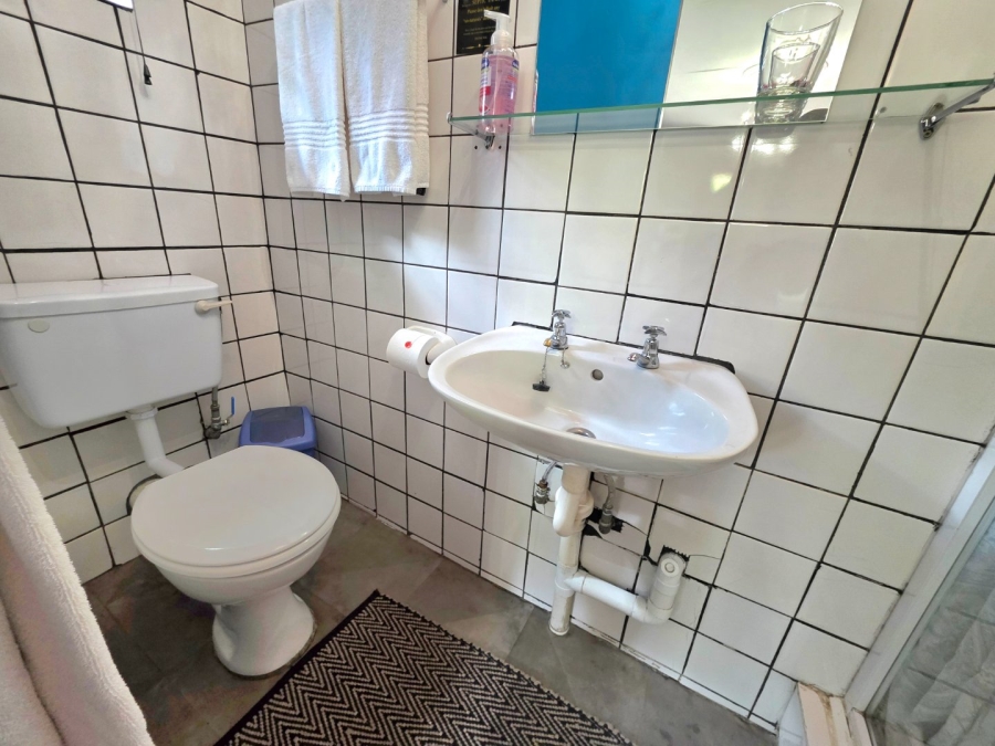 7 Bedroom Property for Sale in Clarens Free State